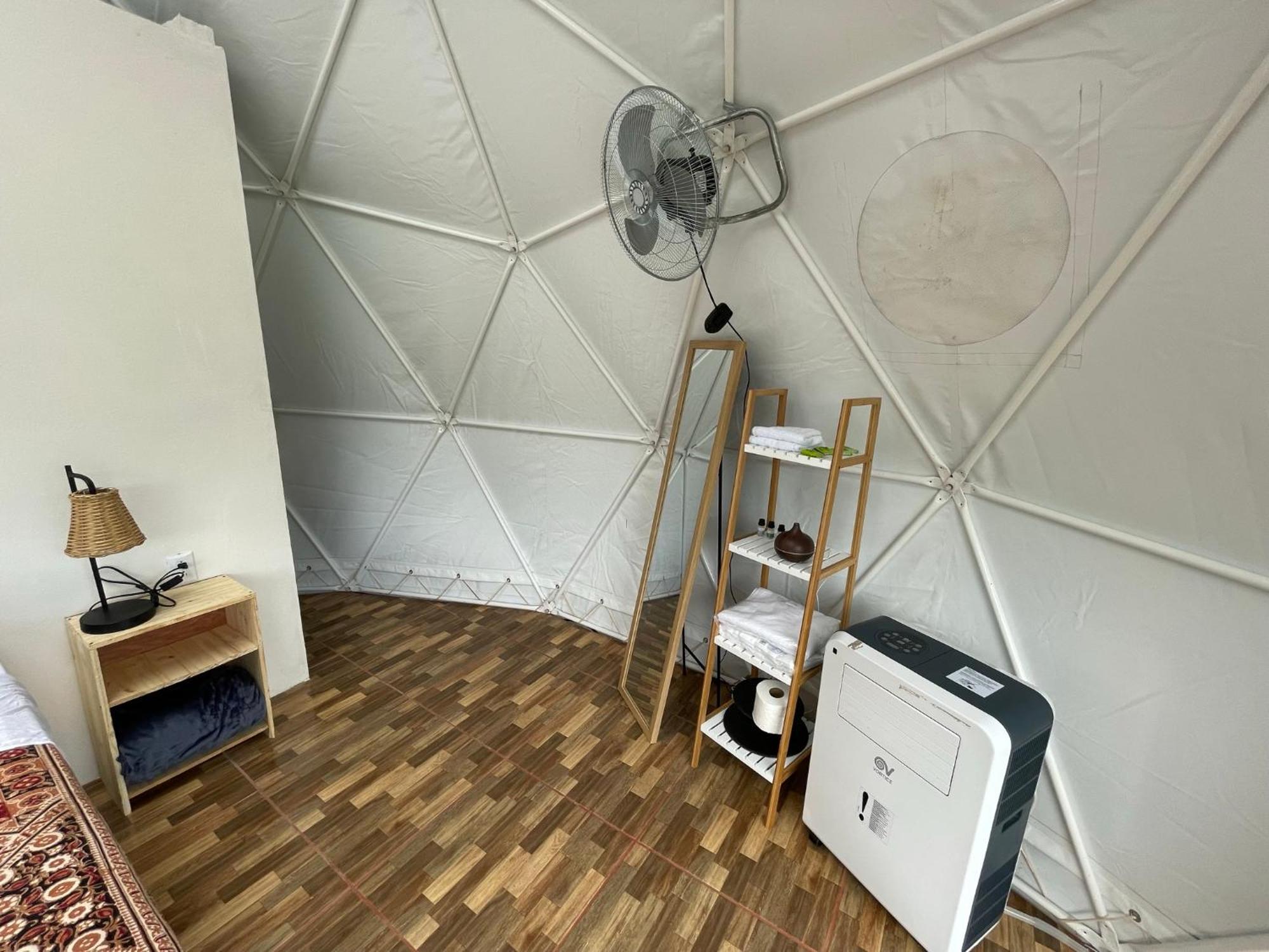 La Comarca River Glamping Dome Near Manuel Antonio Bagian luar foto