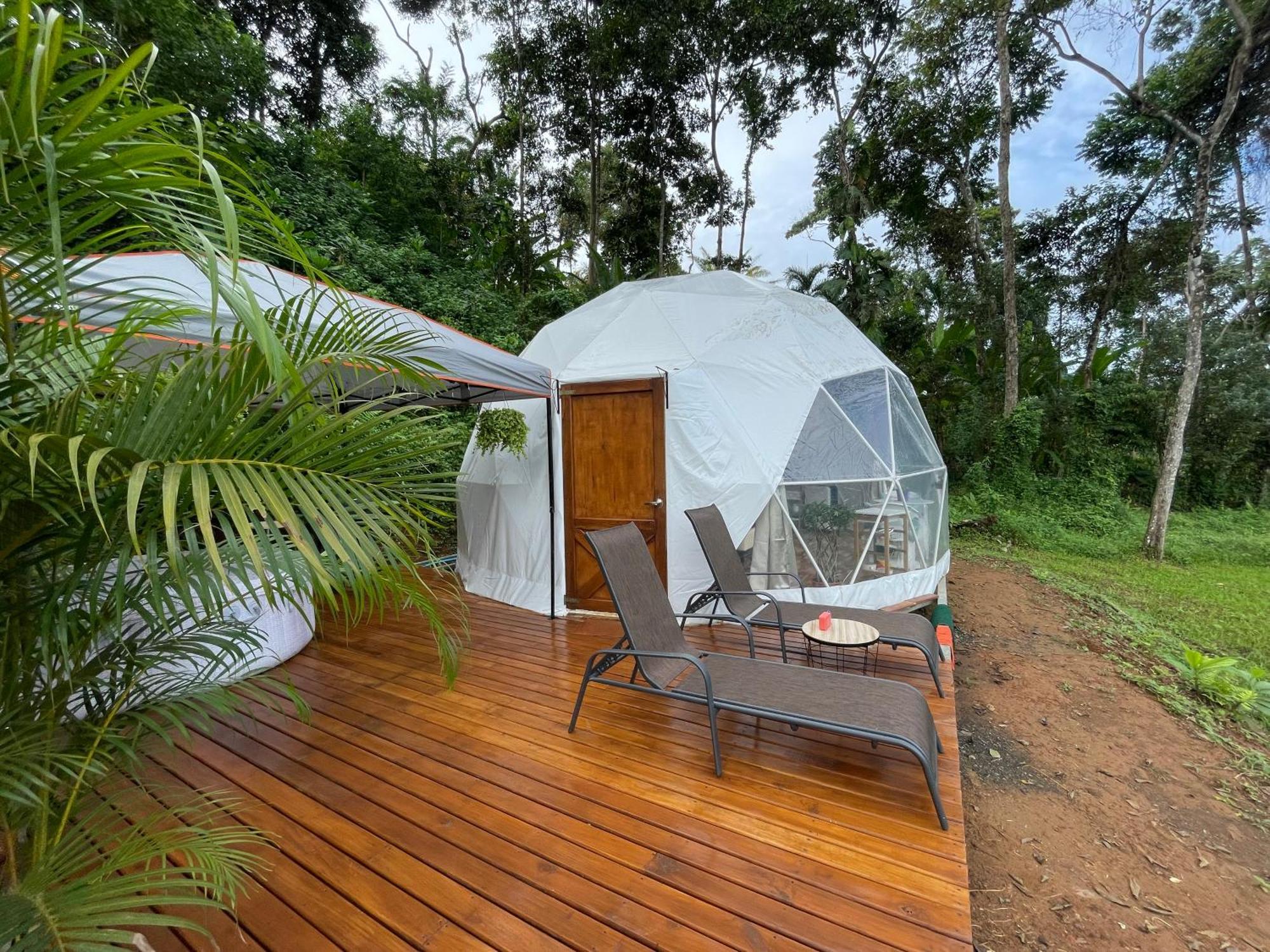 La Comarca River Glamping Dome Near Manuel Antonio Bagian luar foto