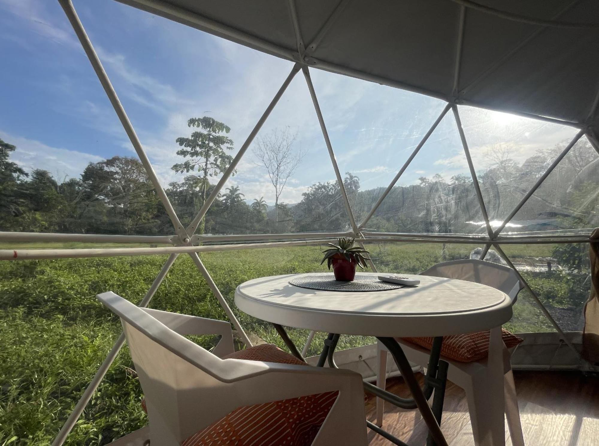 La Comarca River Glamping Dome Near Manuel Antonio Bagian luar foto