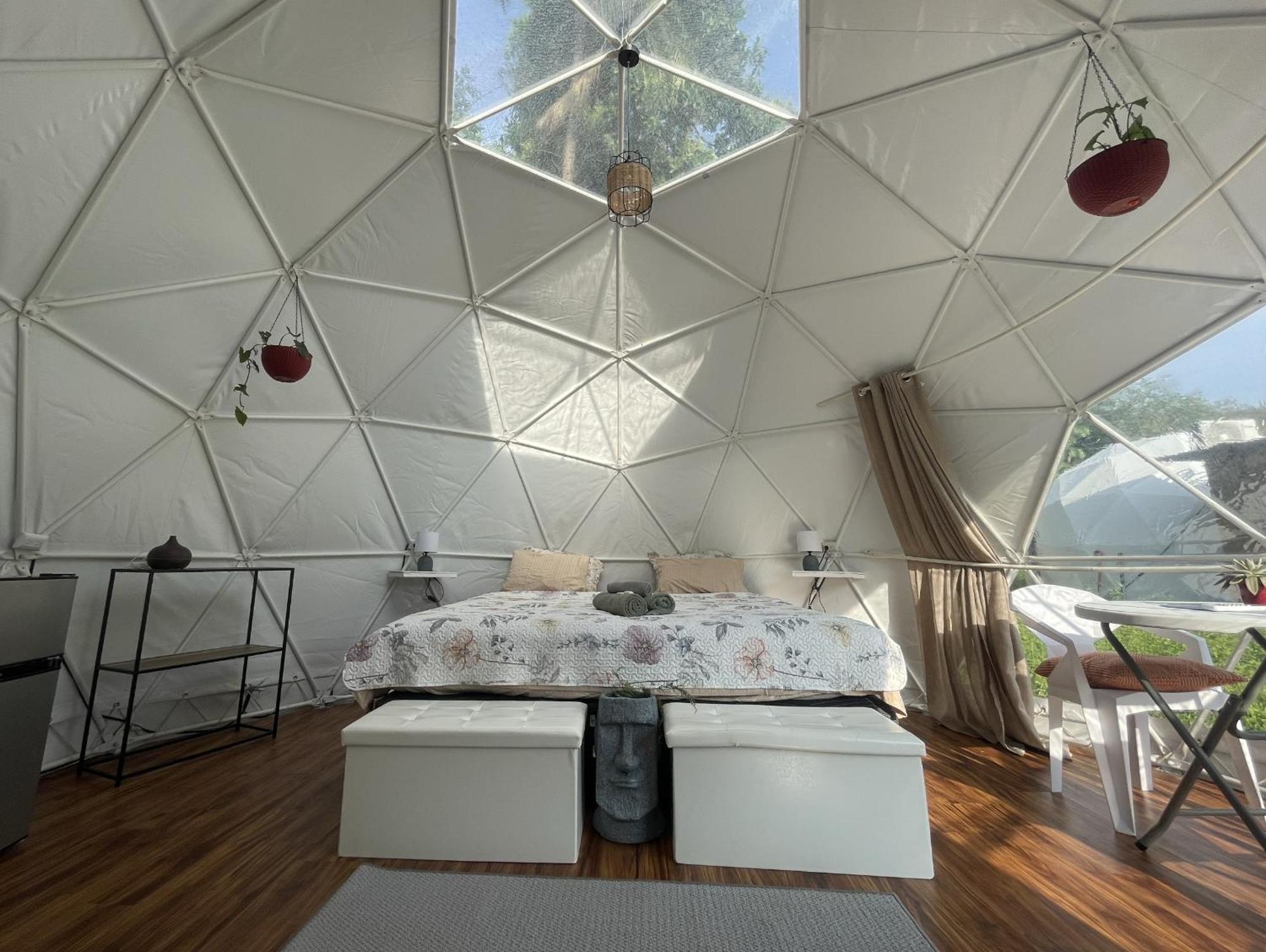 La Comarca River Glamping Dome Near Manuel Antonio Bagian luar foto